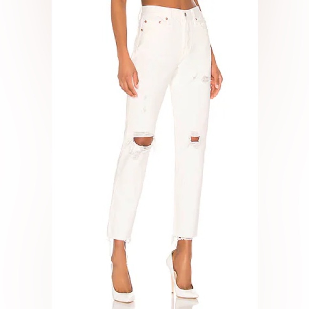 Levi’s Wedgie Icon High Rise Distressed Jeans - Light Relief, Size 27